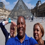 Profile image of tour guide Iuliana Excellency Tours